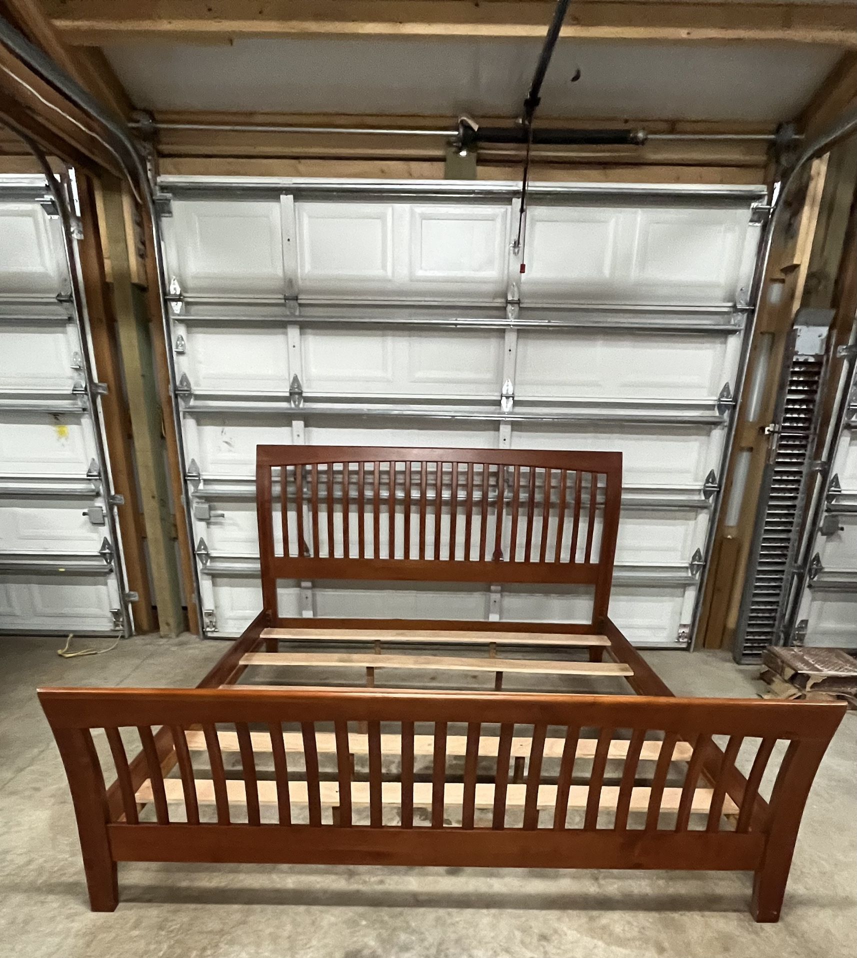 King Cherry Wood Bedroom Set