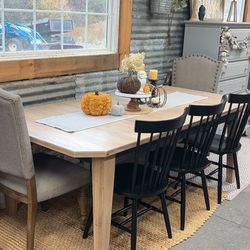 Solid Wood Modern Farmhouse Table And 6 Chair Set