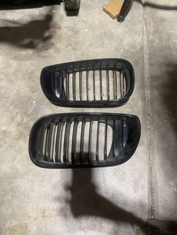 BMW 3 Series E46 Genuine OEM Black Gloss Kidney Grill