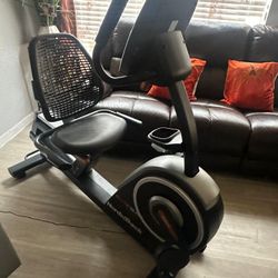 Maquina Para Hacer Ejercisio Semi Nueva 