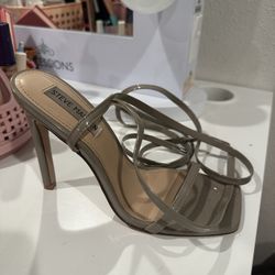 Steve Madden Gray Strappy Heels 