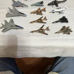 13 Military Jets & Helicopters