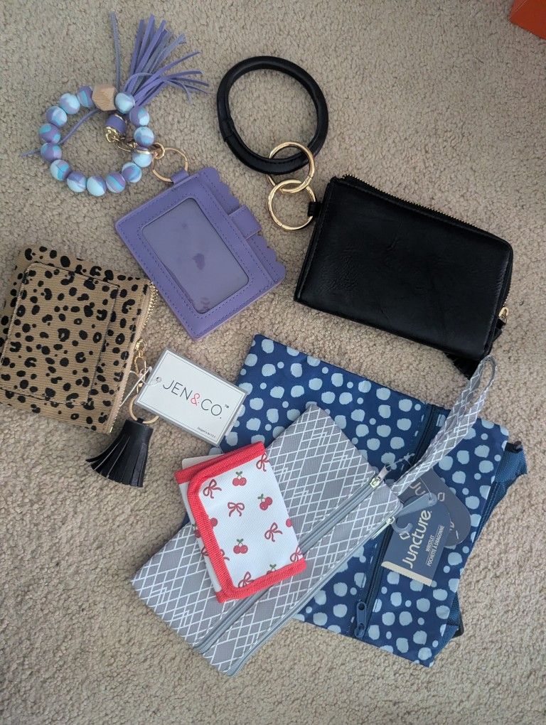 6 Wallets/Bags