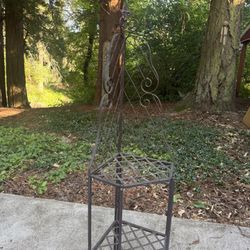 Corner Metal Garden Shelf