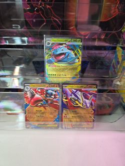 Pokémon TCG Mega Bundle Venusaur, Latias & Lucario ex Holo