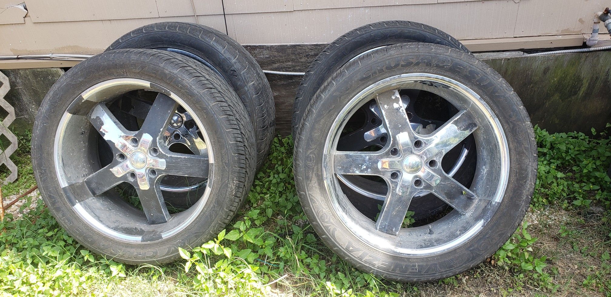 22s Came off of 98 Dodge Pickup