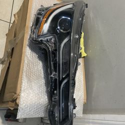 2020-2023 Toyota Corolla Right Headlight 