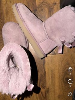 UGGS