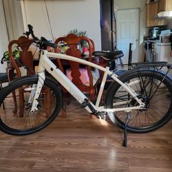 Electric Bike         Bicicleta Eléctrica 