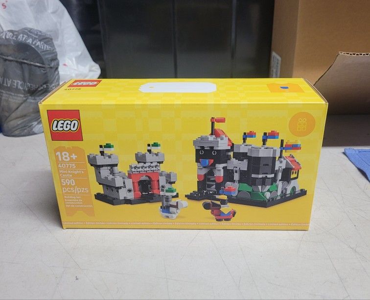 LEGO Mini Knight's Castle 40775
