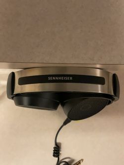 Sennheiser HD 490 pro headphones