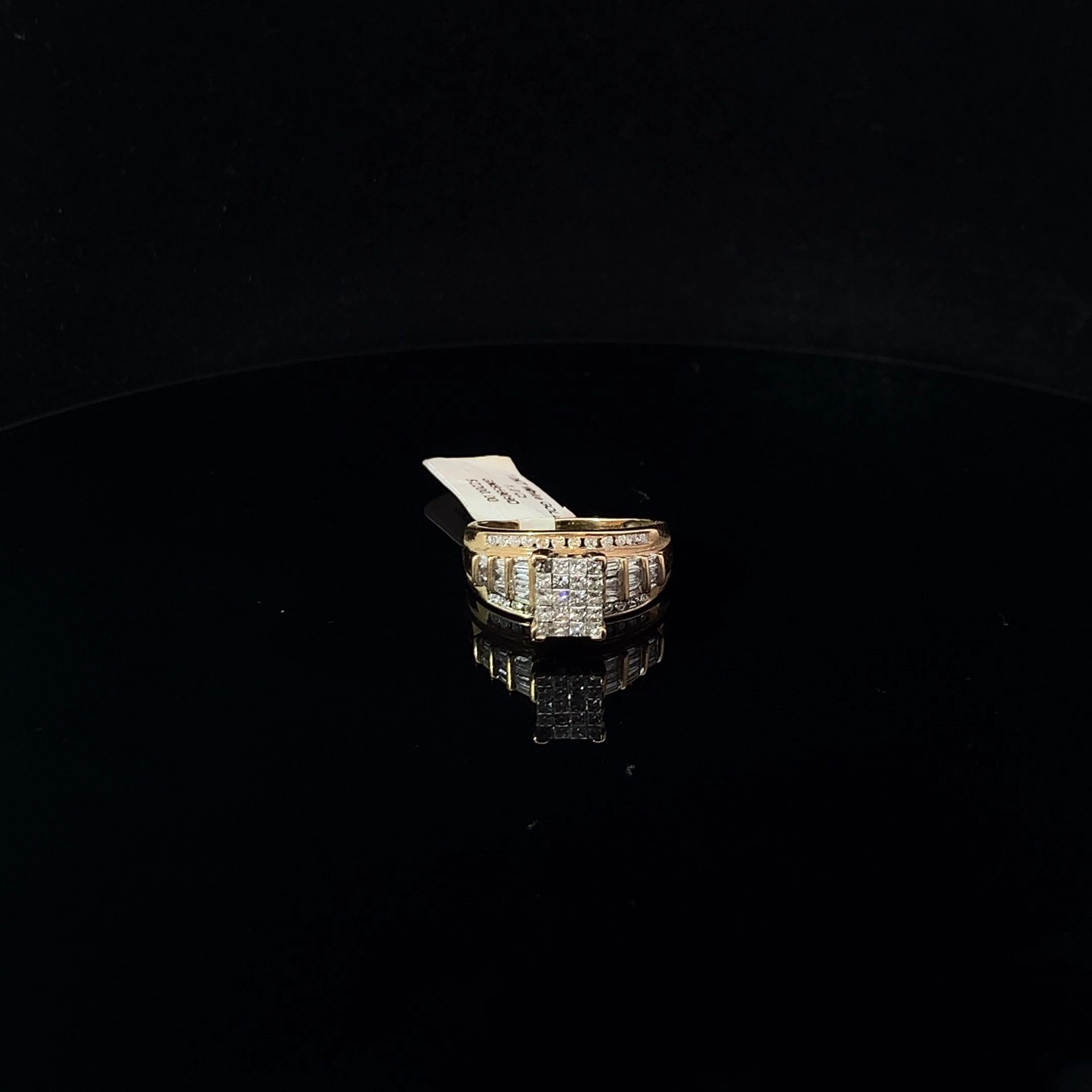Gold & Dia Ring