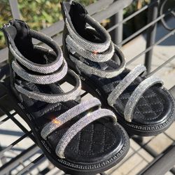 Brand New Girls Sparkly Sandals Size 8-9