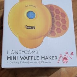 Brand New Unopened Homeycomb Mini Waffle Maker