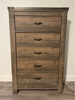 Trinell 5 Drawer Chest of Drawers