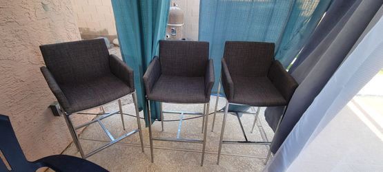 High top chairs x3
