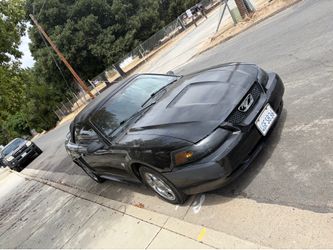 1999 Ford Mustang GT 2D