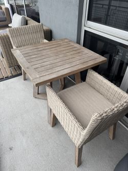 Patio Table And 2 Chairs With Cushions 
