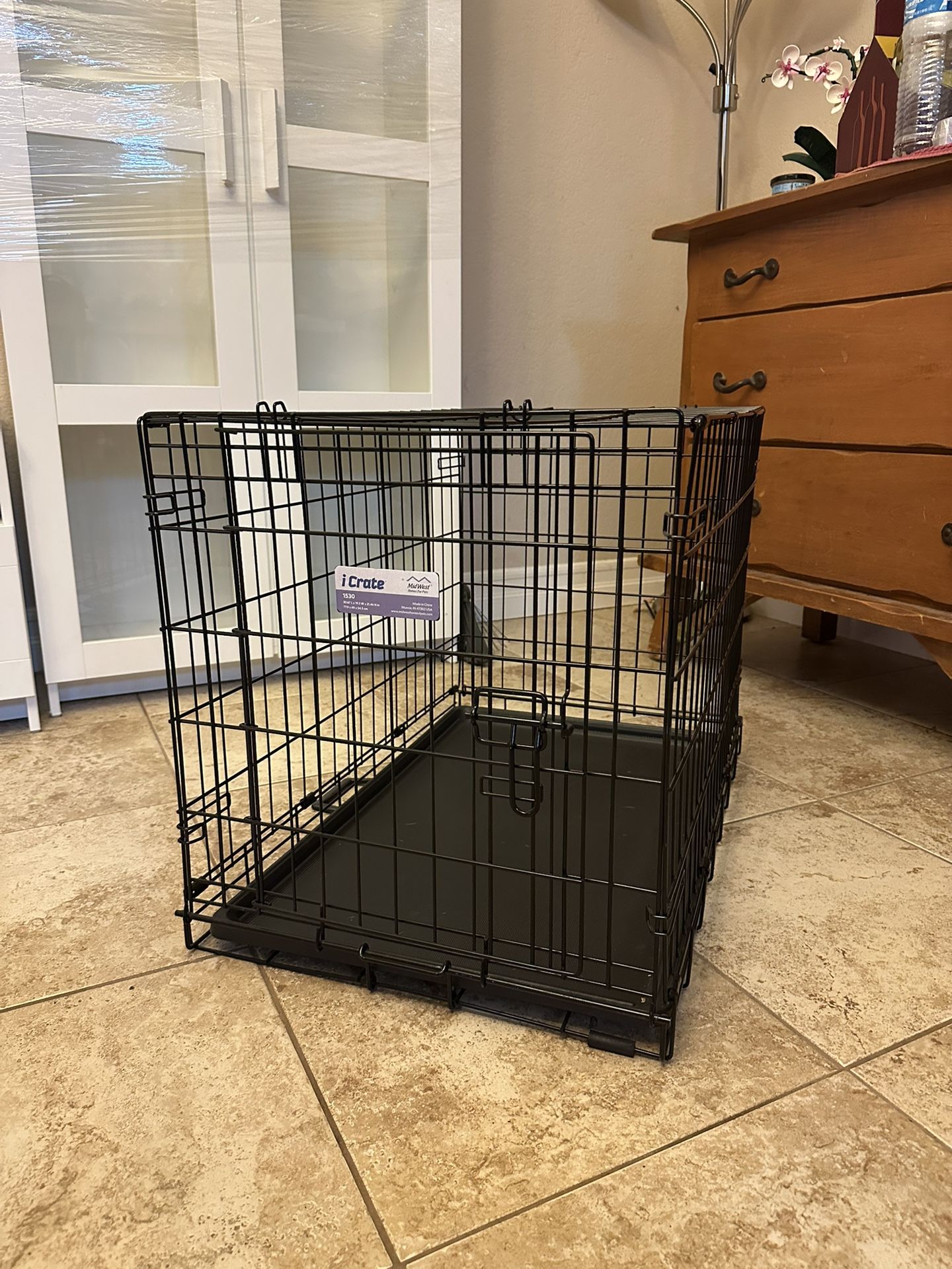 30-inch Folding Dog Crate With Leak Proof Tray And Latches