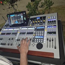 Behringer Wing Digital Mixer 48 Chanel 