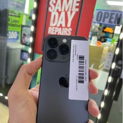 Unlocked iPhone 15 Pro (t128GB) - $10 to Start (Financing)