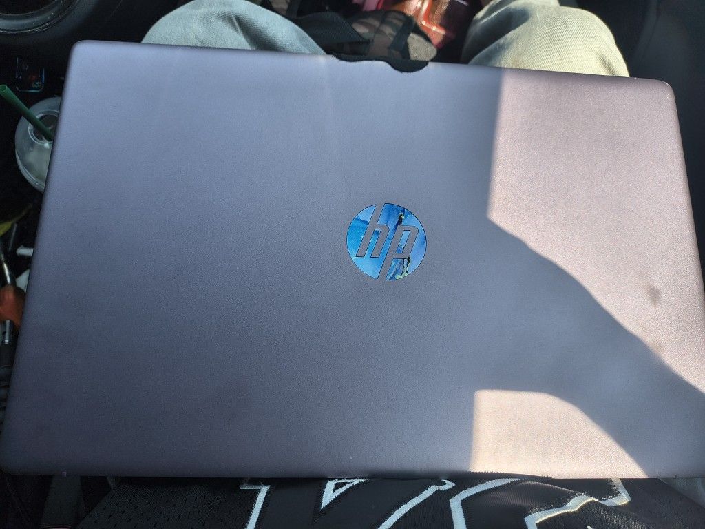 17 Inch HP Laptop