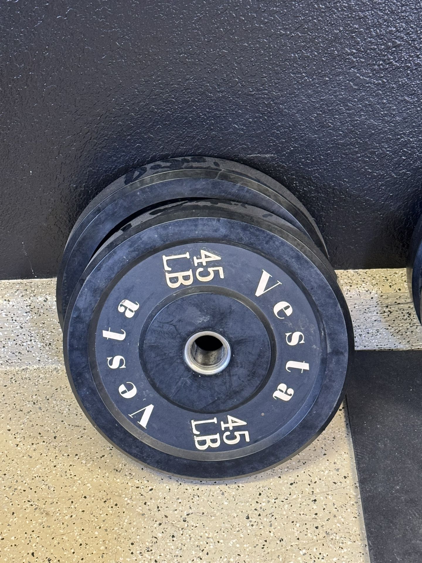 Vesta Black Bumper Plates