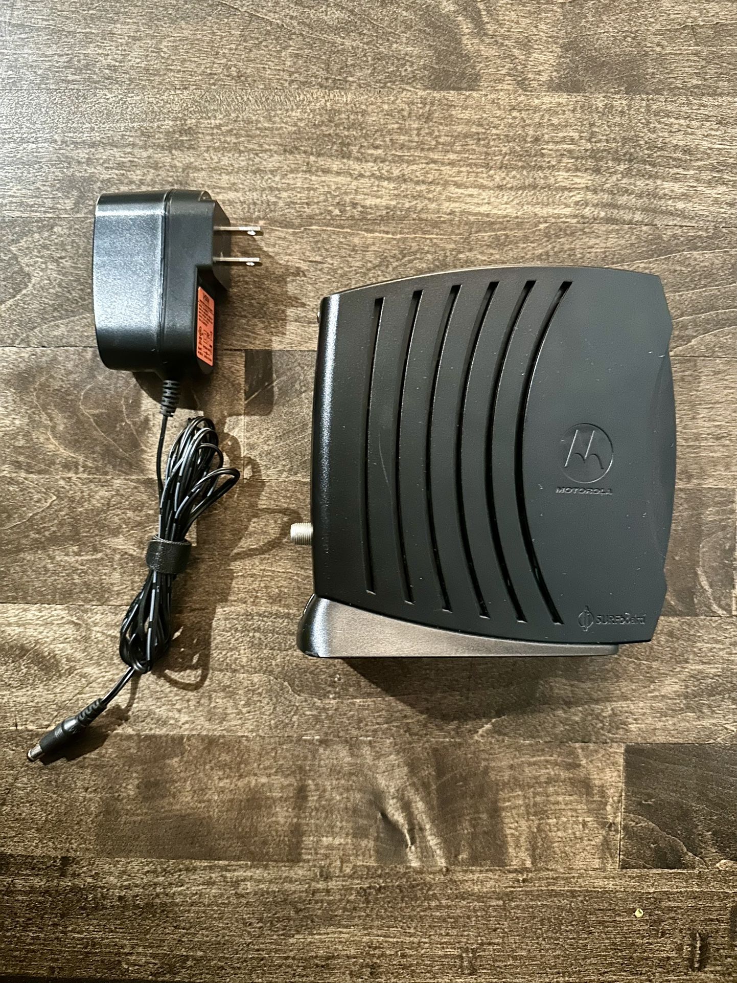 Motorola SB5120 SURFboard Cable Modem (505808-001-00)