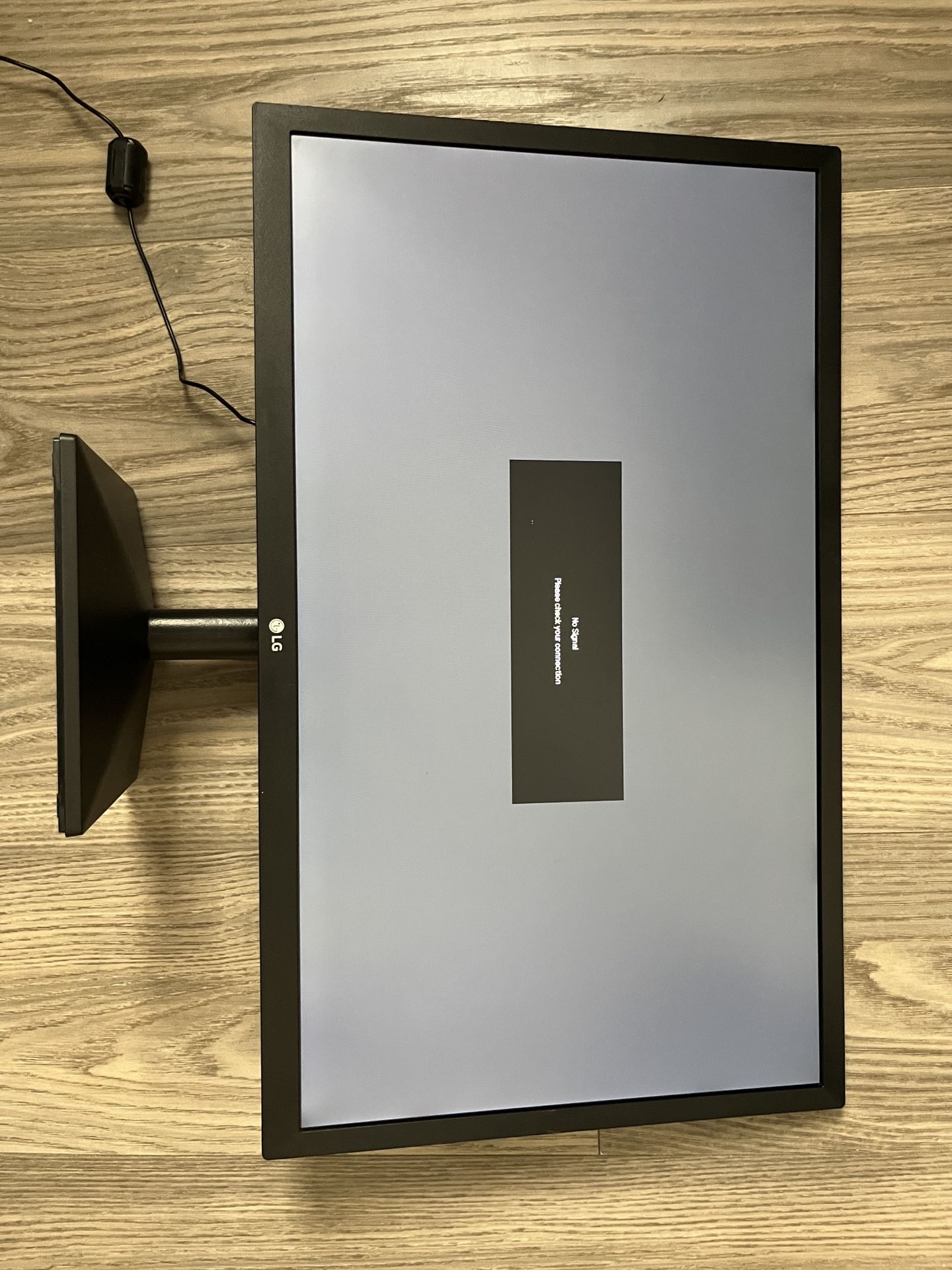 LG Monitors