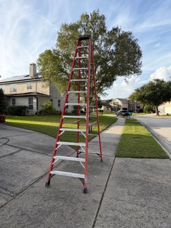 12 ft Werner Fiberglass Ladder