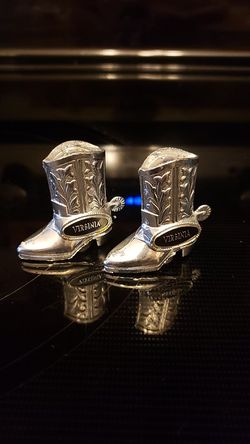 Metal Boot S&P Shakers from Virginia