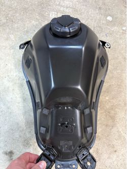 Stock OEM Honda crf300l fuel tank