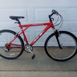 GT Aggressor 26" 21 Speed Mountain Bike