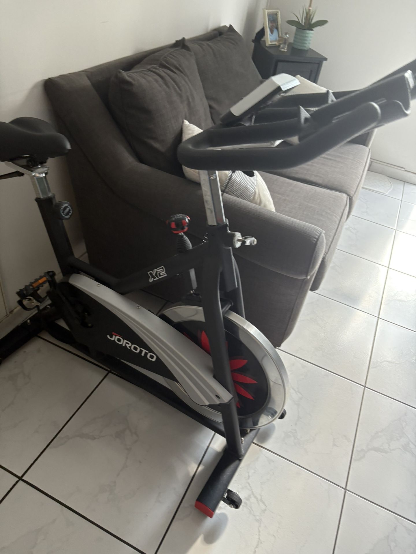 Joroto Exercise Bike
