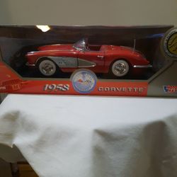 Motor Max 1958 Corvette CONVERTIBLE  Red Die cast 1:18 