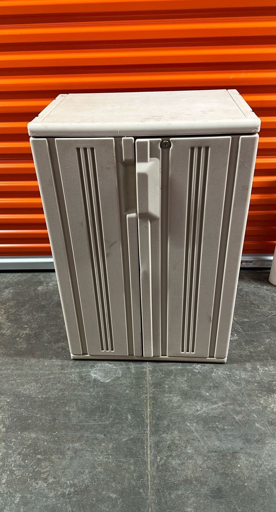 Rubber Maid Storage Cabinet 