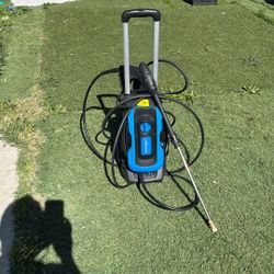 Pressure Washer Machine Electrónico  2600 Psi. Nueva Y Trabajándo $70 Firme 