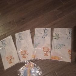Party Decorations BABY SAFARI/ 4 TABLE COVERS / ONE BANNER 