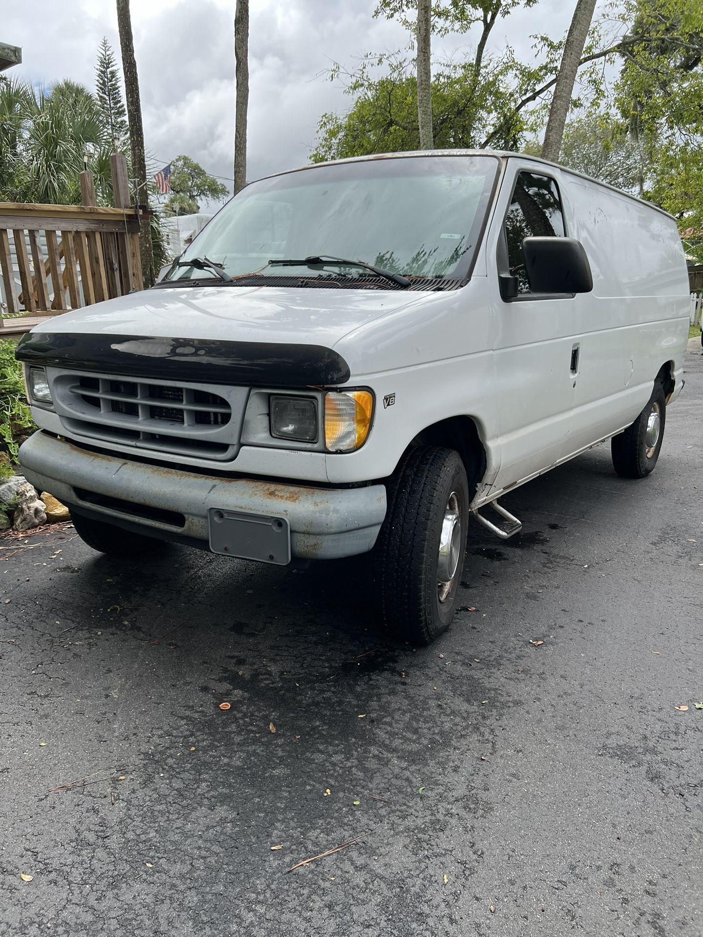 1998 Ford E-350