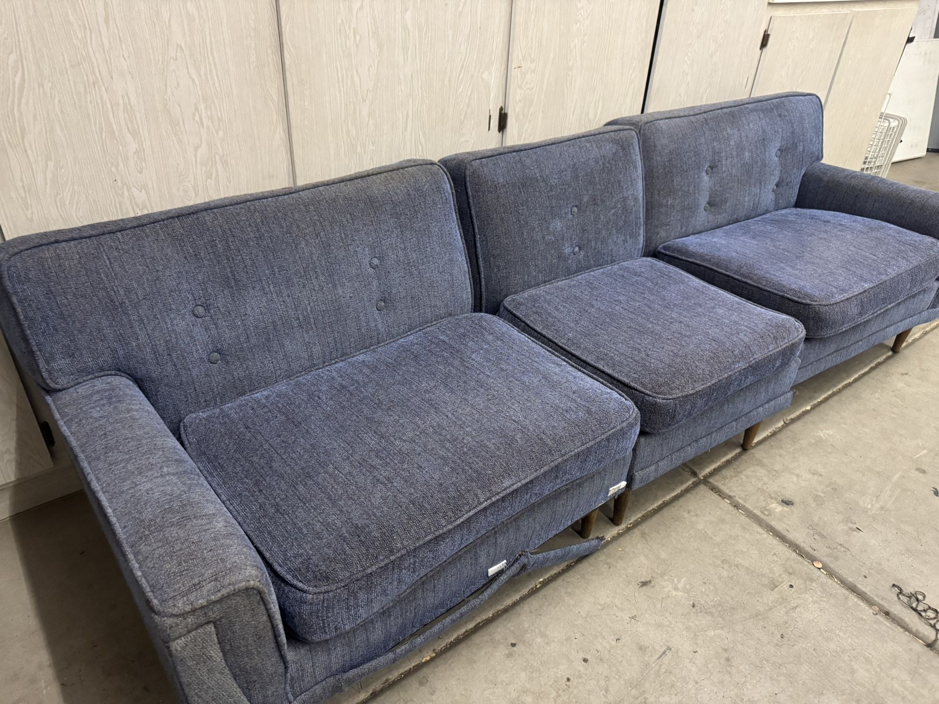 Garage couch 🛋️
