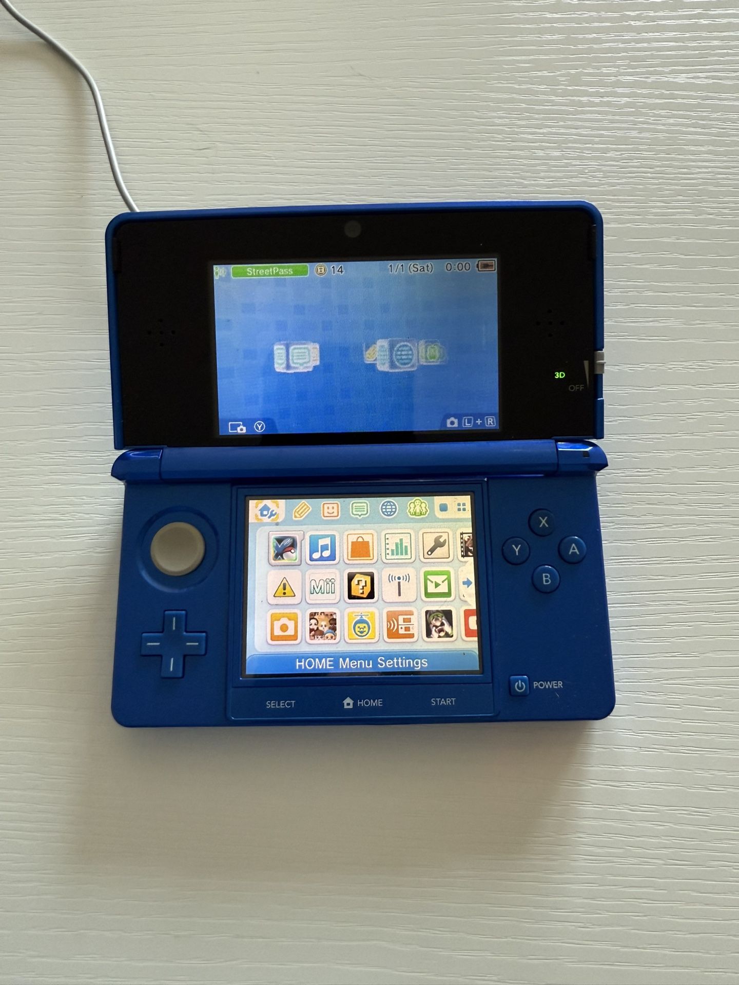 Nintendo 3DS With Games And Case