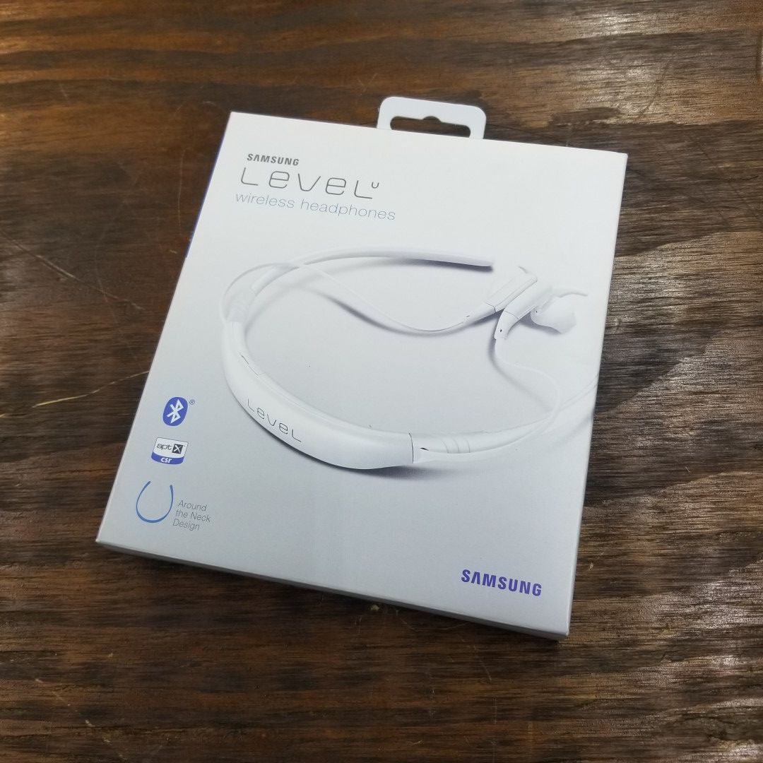 Samsung Over the neck Bluetooth Wireless Headphones earphones with lots of bass