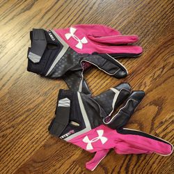 Girl's Softball Gloves