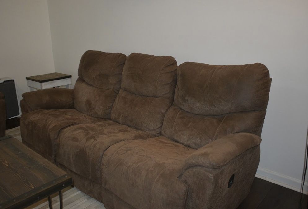 Three Seater Recliner