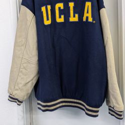 Varsity vintage Jkt...2XL$1.75