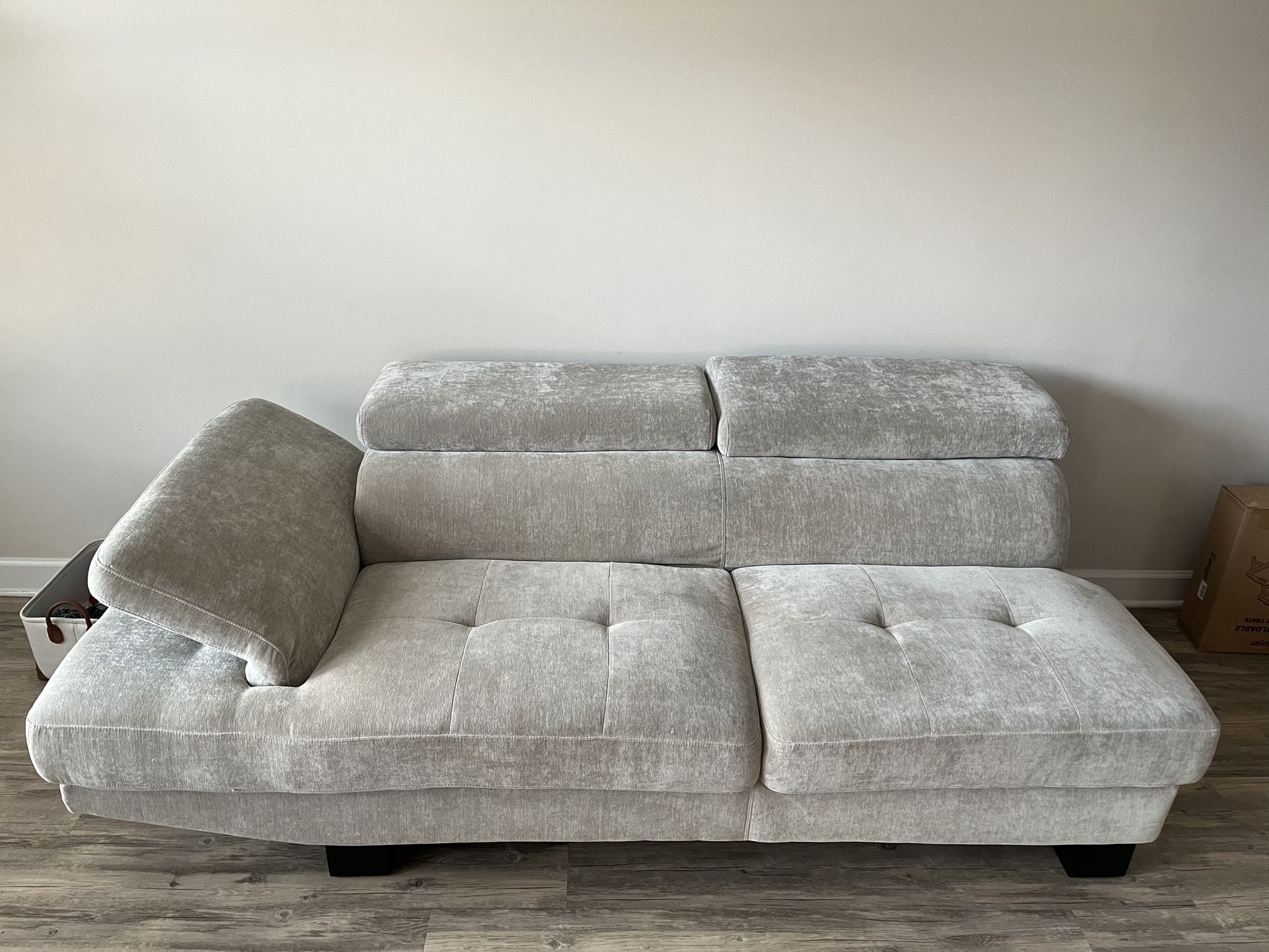 Rooms To Go Sofa Set