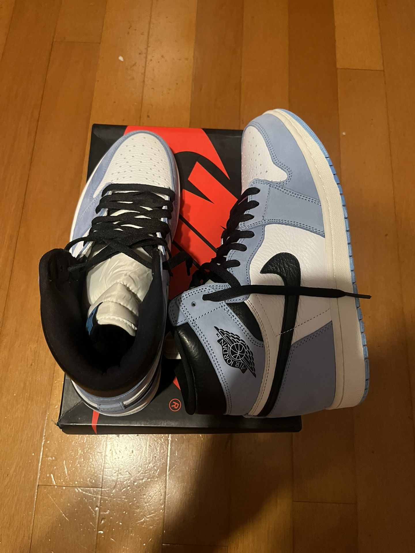 UNC Jordan Retro 1
