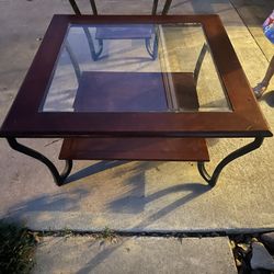 FREE coffee Table and 2 Side Tables 