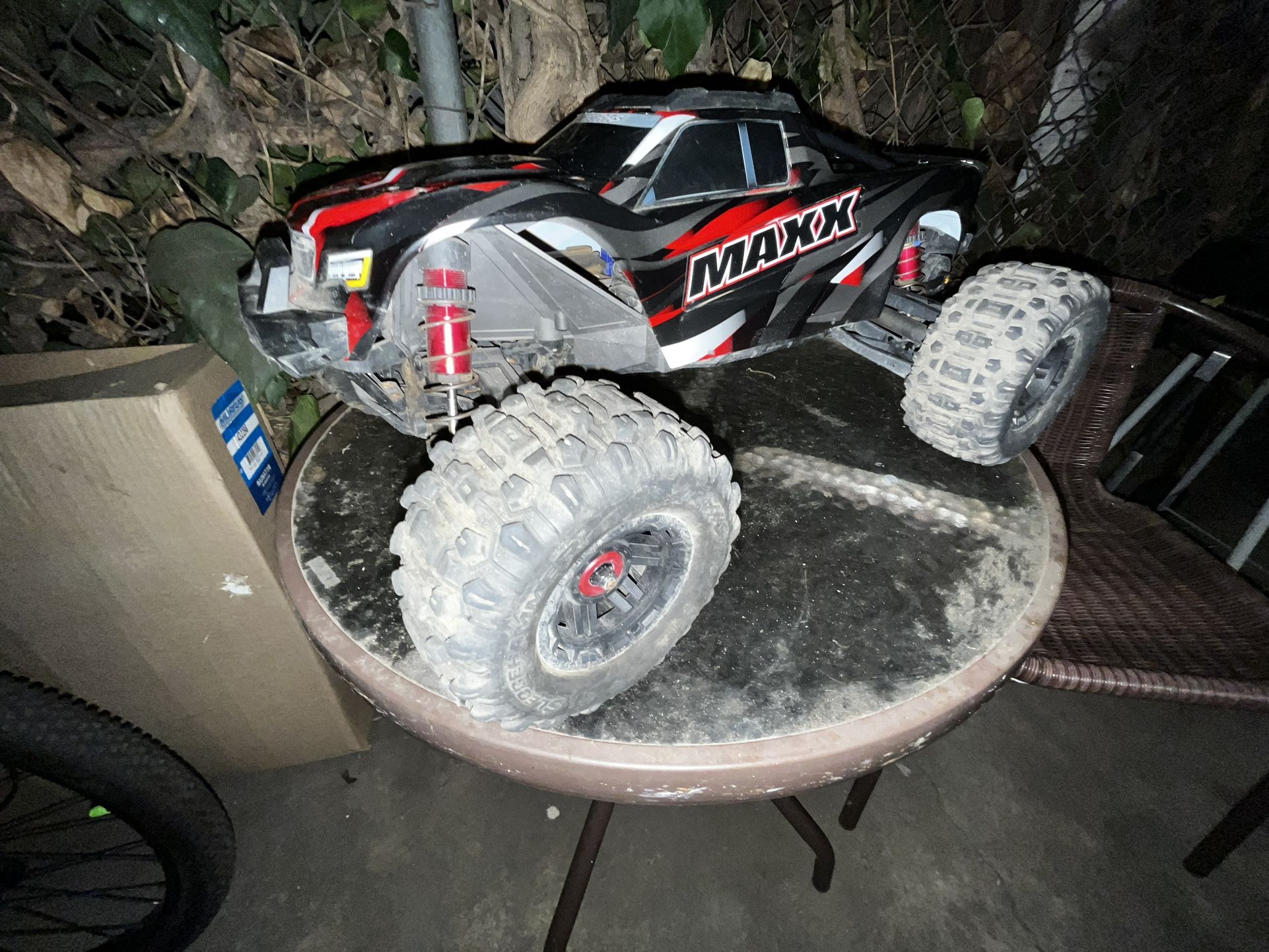 Traxxas MAXX