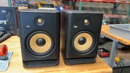KRK Rokit 8 Gen4